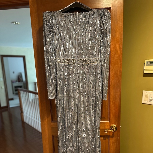 Mac Duggal Sequin Long Sleeve Sheath Gown - Picture 4 of 10